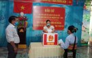 Cử tri toàn thị trấn Sơn Lư nô nức đi bầu cử